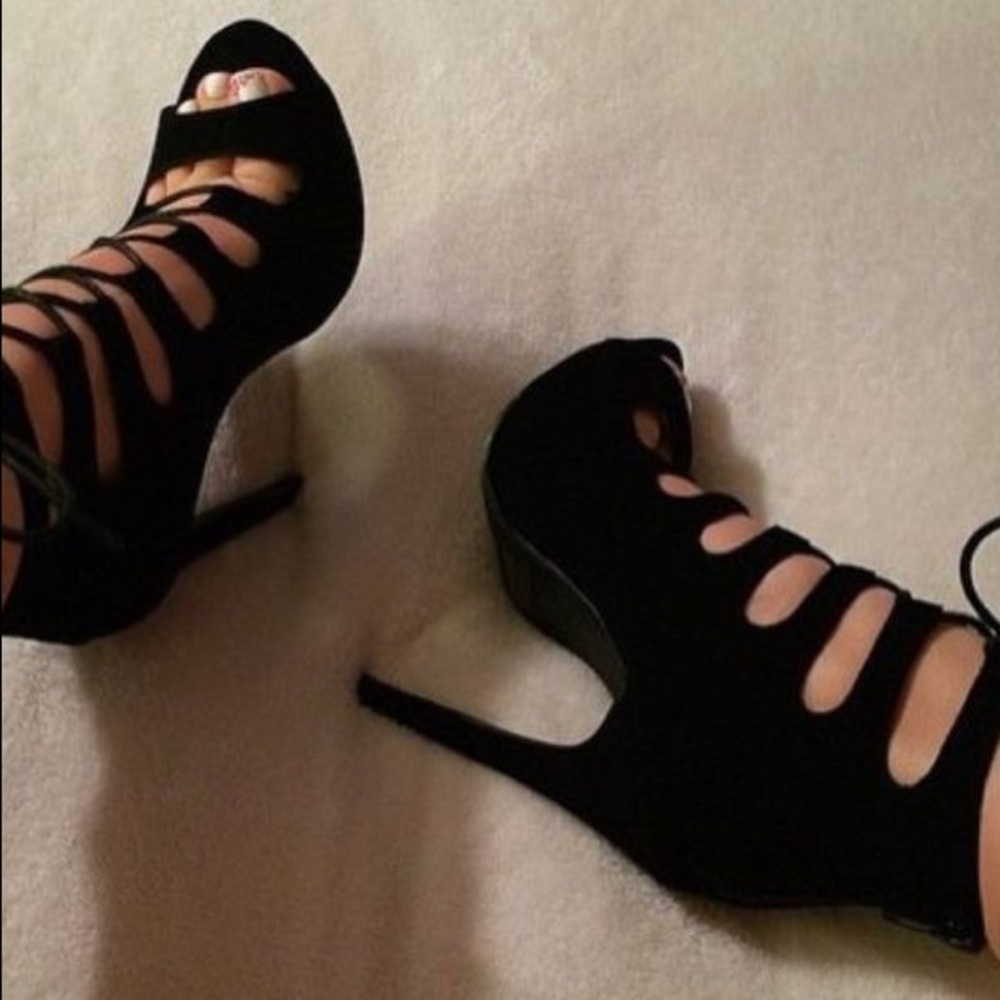 Lola Shoetique Black Lace Up Heels